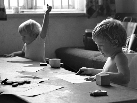 Antiautoritäre Erziehung in einem Kinderladen in Kiel 1970 © Holger Rüdel