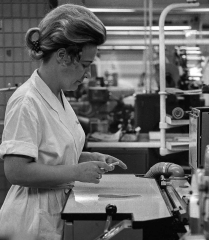 Frauenarbeit bei Reemtsma 1972 © Holger Rüdel