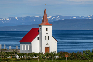 Kirche in Kollafjarðarnes, Island © Holger Rüdel