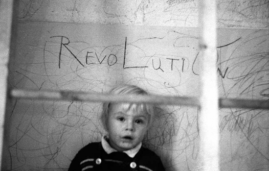 Antiautoritäre Erziehung in einem Kinderladen in Kiel 1970 © Holger Rüdel