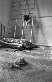 Antiautoritäre Erziehung in einem Kinderladen in Kiel 1970 © Holger Rüdel