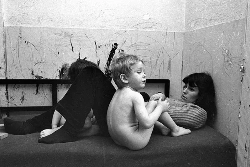 Antiautoritäre Erziehung in einem Kinderladen in Kiel 1970 © Holger Rüdel