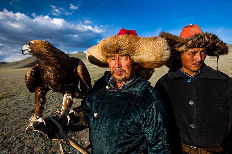 Adlerjäger, Mongolei © Art Wolfe/ Art Wolfe Stock