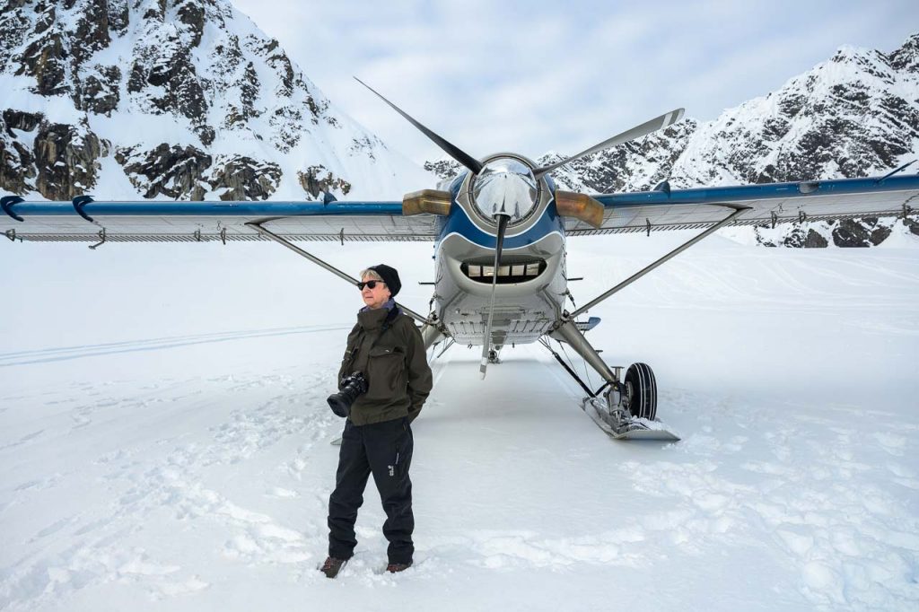 Im Flugzeug zum Denali, dem höchsten Berg Nordamerikas. Wenn das Wetter mitspielt - wie hier im Bild -, wird das Erlebnis gekrönt durch eine Landung auf einem der Gletscher am Denali.
