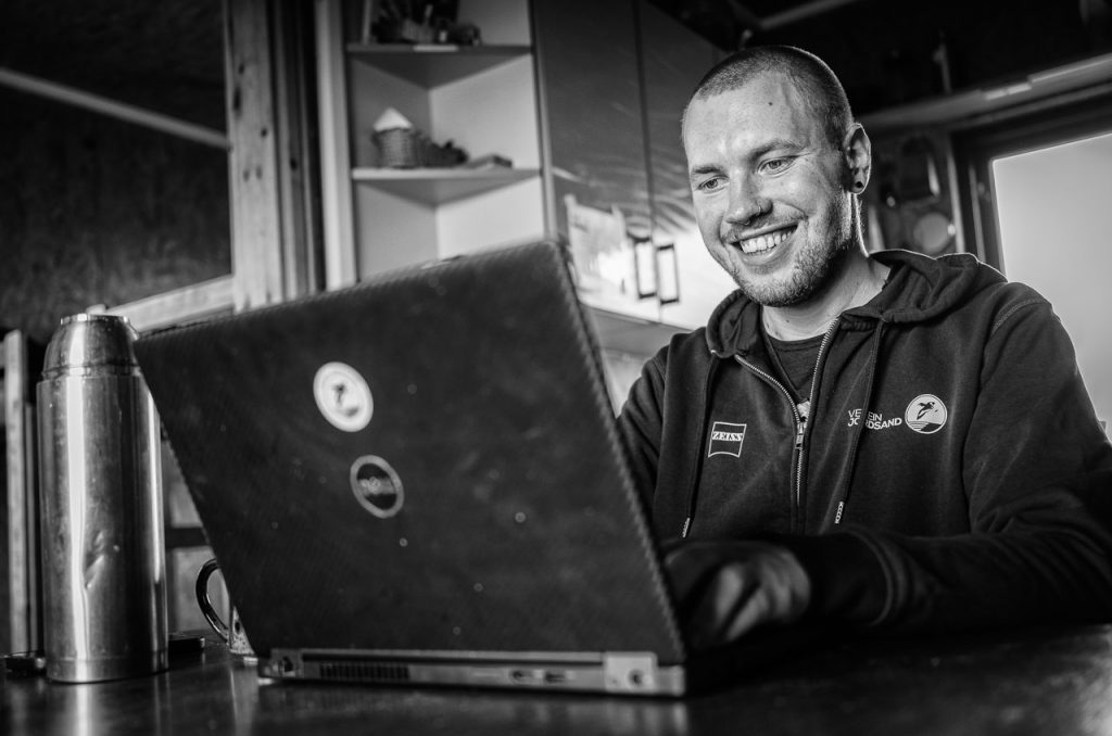 Die Hallig Norderoog mit dem Vogelwart Nils Bayer, der von März bis Oktober 2025 im Auftrag des Vereins Jordsand auf Norderoog im Nordfriesischen Wattenmeer lebte.