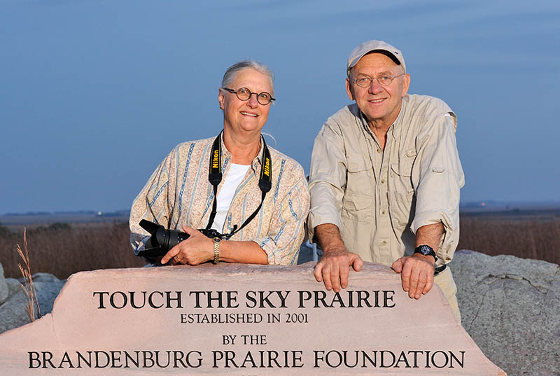 Jim und Judy Brandenburg in der Touch the Sky Prairie bei Luverne (Minnesota/USA) © Holger Rüdel
