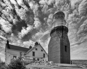 Long Point Lighthouse bei Twillingate, Neufundland – aufgenommen an einem ungewöhnlich stillen, kalten Tag mit unverfälschter Wolkenstruktur.