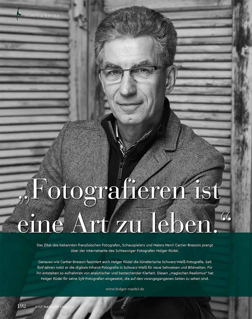 Der Fotograf Holger Rüdel: Sylt Magazin 2019/2020, Seite 192. Porträt © Henrik Matzen